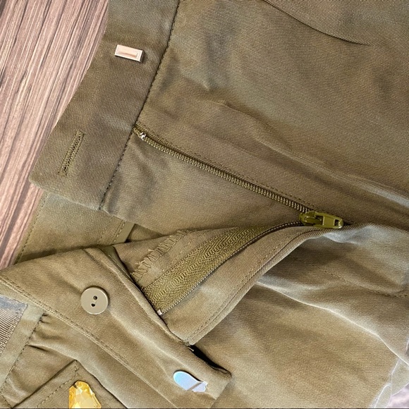 NWT - H&M - Embellished Shorts - Picture 5 of 7